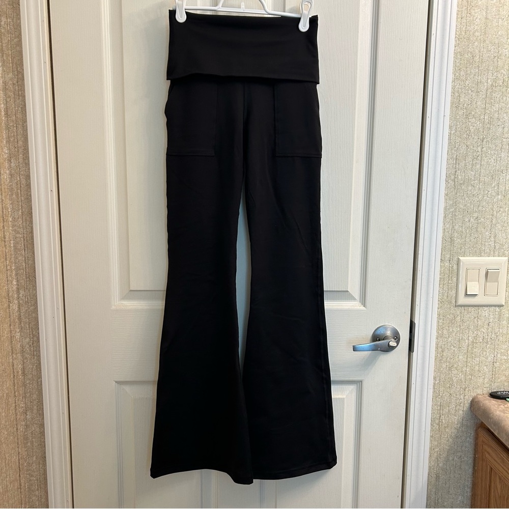 OFFLINE by Aerie The Hugger High Waisted Foldover Flare Legging